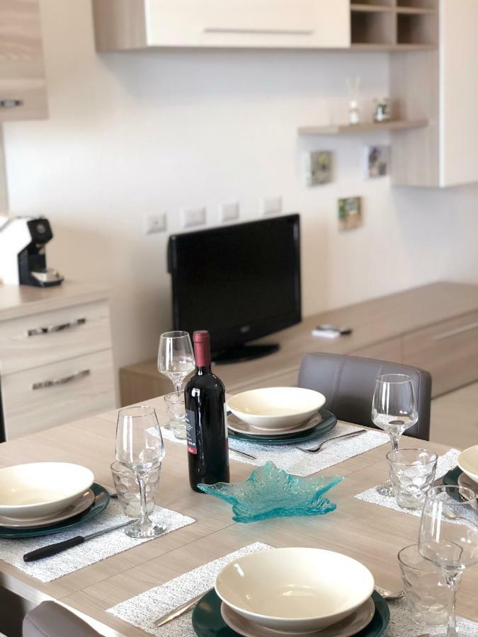 Apartment Tramonto Sea-Front 발레도리아 외부 사진