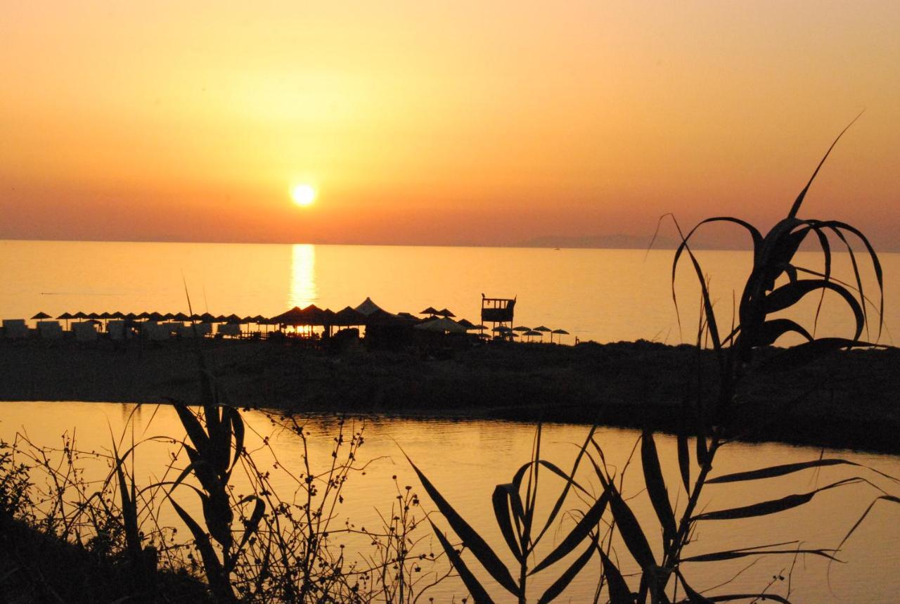 Apartment Tramonto Sea-Front 발레도리아 외부 사진